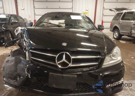 2014 Mercedes-Benz C 350 Sport 4Matic из США, поврежденный, VIN WDDGJ8JB4EG262232